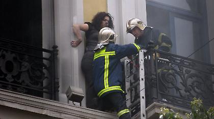 Δίκη Marfin: «Οργανωμένη ομάδα κουκουλοφόρων με αρχηγό επιτέθηκε στην τράπεζα»