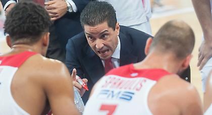 Τα «συγχαρητήρια» και οι παρατηρήσεις του Σφαιρόπουλου στα αποδυτήρια (video)