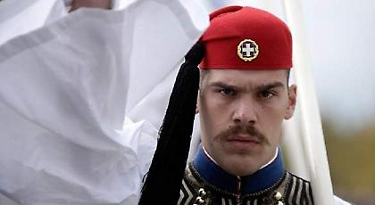 Ο τσολιάς που έκλεψε την παράσταση στη φετινή παρέλαση -Εγινε viral (pics)