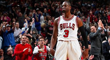 Τα... όργια του Ουέιντ στο ντεμπούτο του με τους Μπουλς σε ένα βίντεο