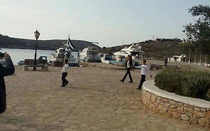 Η πιο μικρή παρέλαση με δύο μαθητές στους Αρκιούς