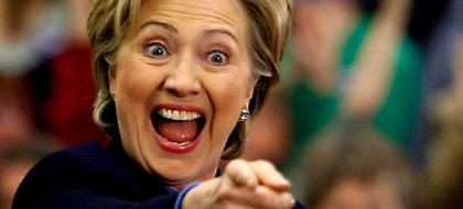 Χείρα βοηθείας ζητά από διάσημους υποστηρικτές της η Χίλαρι