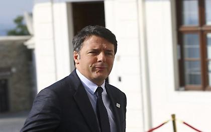 Ο Ρέντσι ελπίζει οι Αμερικανοί να ψηφίσουν Χίλαρι