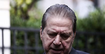 «Κέντρα» που τον υπονομεύουν βλέπει ο Πολύδωρας, ειρωνική απάντηση της ΝΔ