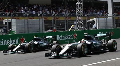 Ο Χάμιλτον επιμένει, ο Ρόσμπεργκ «ελέγχει»