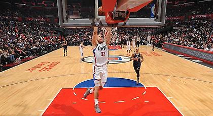 Ο υιός «καθάρισε» για τον πατέρα