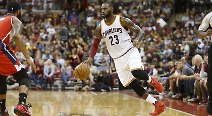 Μασκαράς ο Λεμπρόν (pic)