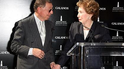 Πέθανε ο Ελληνοαμερικανός σχεδιαστής-θρύλος,Τζέιμς Γκαλάνος