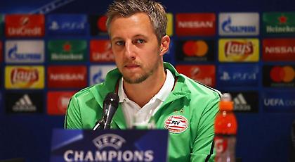 Με... πρωτοεμφανιζόμενο 33χρονο τερματοφύλακα η Αϊντχόφεν!