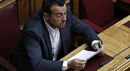 Τιτίβισμα Αρτεμίου «αδειάζει» Παππά;