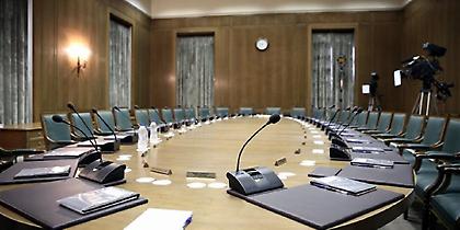 Σύσταση πέντε νέων Υπουργείων με Προεδρικά Διατάγματα