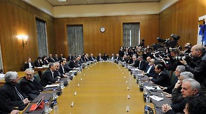 Νέα κόντρα Μαξίμου με ΣτE για τον ανασχηματισμό