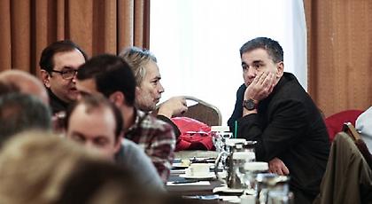 Επί τάπητος η εξέταση δεκαπέντε επιδομάτων ύψους 247 εκατ. ευρώ