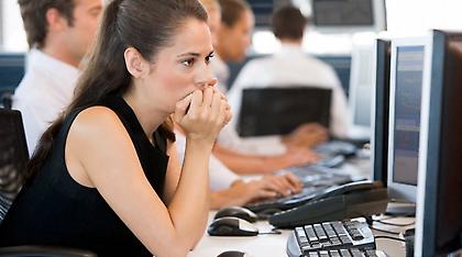 Ξανά, σχεδιάζουν γιγάντωση του Δημοσίου: Αυξάνουν τις οργανικές θέσεις 15%