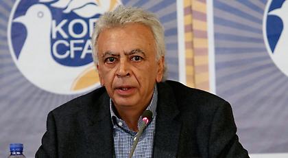 Καθησυχάζει τις Ενώσεις ο Κουτσοκούμνης, με αιχμές για Γκιρτζίκη