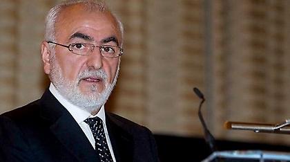 Ο Ιβάν Σαββίδης στο Πανεπιστήμιο Αθηνών με το βλέμμα στραμμένο στον Καποδίστρια