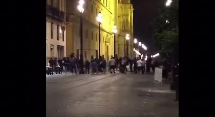 Σπάνε το κέντρο της Σεβίλλης οι οπαδοί της Ντιναμό Ζάγκρεμπ (video)