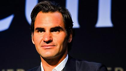 Ο Φέντερερ συνάντησε τους παίκτες της Παρί Σεν Ζερμέν (pic)