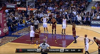 Airball βολή από Λεμπρόν (video)