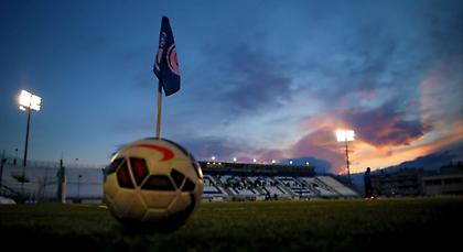 Εργασίες στον χλοοτάπητα της Ριζούπολης