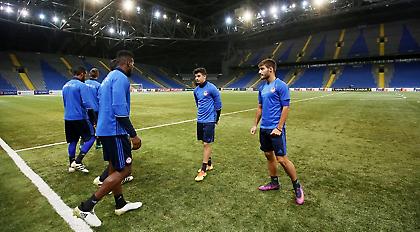 Η εντυπωσιακή «Astana Arena», τα κόλπα του Μπέντο και οι στρατιώτες (pics)