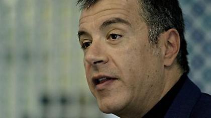 Θεοδωράκης: Κακομαθημένο παιδί ο Παππάς, προσπαθεί να επιβάλει τον αριθμό «4»