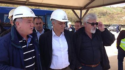 Διπλό χτύπημα Σκουρλέτη: «Όχι» στην πώληση ποσοστού της ΔΕΗ και σε σχέδιο για τις Σκουριές