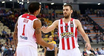 Μάντζαρης: «Δεν ήμασταν αυτοί που έπρεπε»