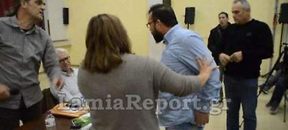 Στη Λαμία δεν θέλουν πρόσφυγες στα σχολεία - Ένταση στη συνέλευση