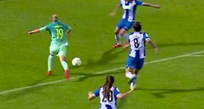 Έκανε παπάδες και έβαλε γκολάρα ο... θηλυκός Μέσι (video)