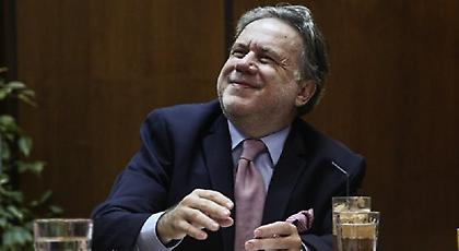 Κατρούγκαλος: Κάναμε πολύ λιγότερες μειώσεις από ΝΔ - ΠΑΣΟΚ