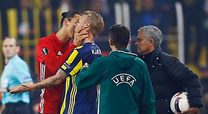 Οι κορυφαίοι έχουν νεύρα (σκίτσο)