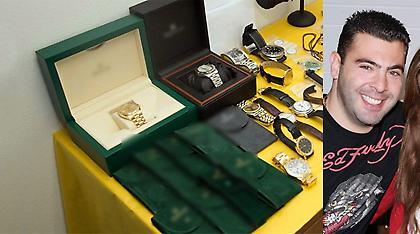 Ο Αγγλούπας διαπραγματευόταν συνεχώς την αγορά και πώληση ρολογιών και κοσμημάτων