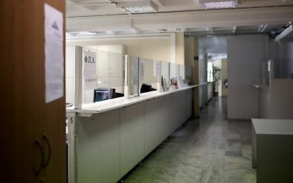 Η εφορία ετοιμάζει νέα πρόστιμα για γιατρούς, φροντιστήρια και ελεύθερους επαγγελματίες