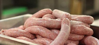 Hλεία: Διαρρήκτες δεν βρήκαν χρήματα και έκλεψαν τα λουκάνικα!