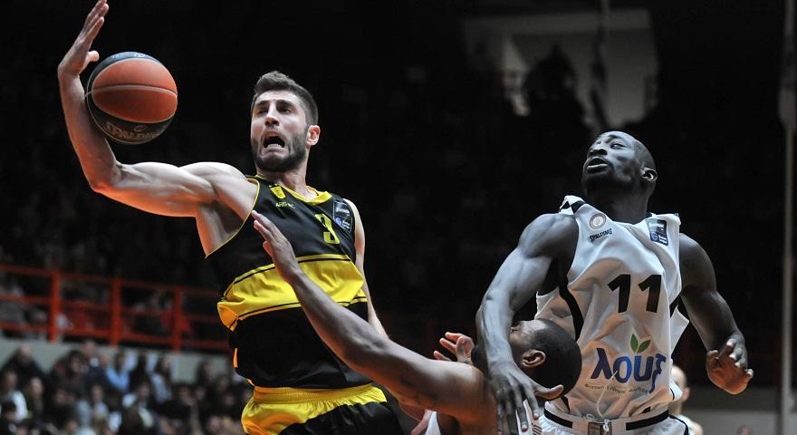 Εξαιρετικά αμφίβολος με Ολυμπιακό ο Τσαϊρέλης