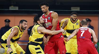 Ο... ρακετοφύλακας Μπιρτς συνεχίζει την παράδοση