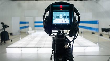 Τηλεοπτικές άδειες: «Χωρίς μαύρο» για τα κανάλια ο νέος νόμος-γέφυρα