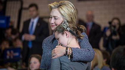 Το αινιγματικό μήνυμα της Κλίντον στο Twitter