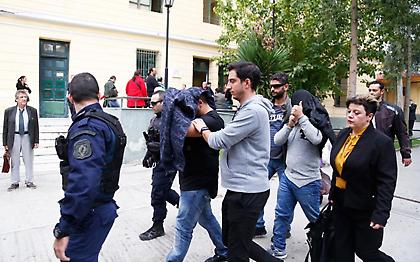 Αποκαλυπτικές συνομιλίες αστυνομικών με τη «μαφία των Ρομά»