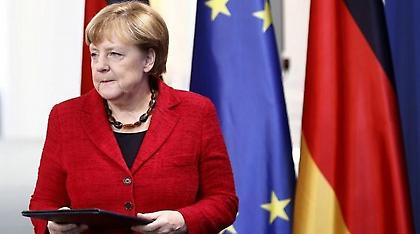 Μέρκελ: Προσφέρομαι να συνεργαστώ στενά με τον Τραμπ με βάση τις δημοκρατικές αξίες