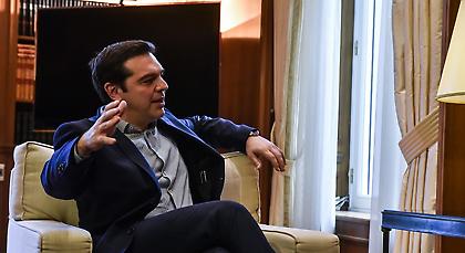 Σκληρή γραμμή η απάντηση Τσίπρα για τις εξελίξεις στο ποδόσφαιρο