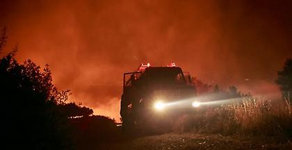 Υπό μερικό έλεγχο η φωτιά στη Νάξο
