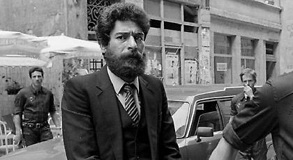 Για έγκλειστο σε γαλλικές φυλακές η χειροβομβίδα στην πρεσβεία