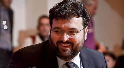 Απίστευτο: ΜΟΝΟ ο Βασιλειάδης επικοινώνησε με τον Μπίκα μετά την πυρκαγιά