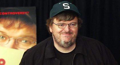 Ο οδηγός επιβίωσης του Μάϊκλ Μουρ μετά τη νίκη Τραμπ