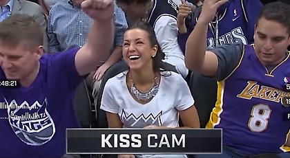 Τουλάχιστον οι Κινγκς κέρδισαν στην… αγάπη (video)