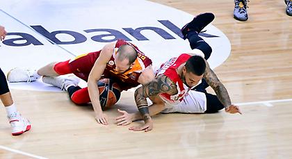 Χαμένος στην… Πόλη ο Ολυμπιακός!