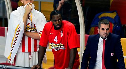 Προβληματισμός στον Ολυμπιακό με Γιανγκ