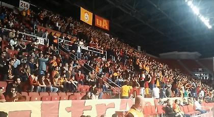 Οι… φωνακλάδες οπαδοί της Γαλατάσαραϊ (video)